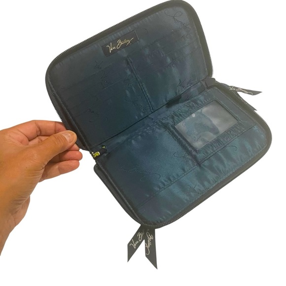 Vera Bradley Cambridge Quilted Zip Wallet, Wristlet Retired Fall 2007 - Picture 6 of 9